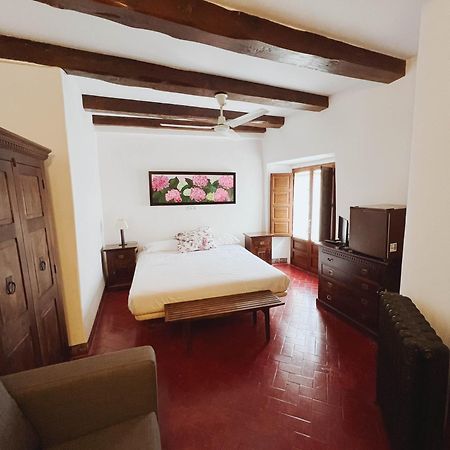 Casa Del Arte Hotel Симанкас Екстериор снимка